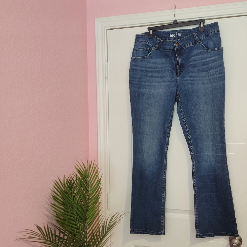 Lee bootcut jeans